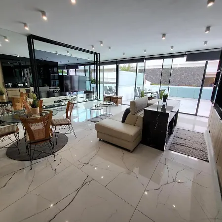 شقة Modern Holiday - *